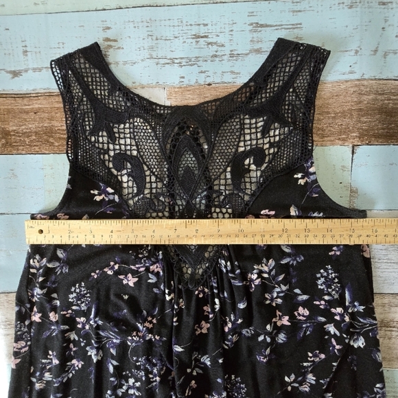 Maurices Black Purple and pink  v-neck flowy Tank Top - Picture 5 of 5